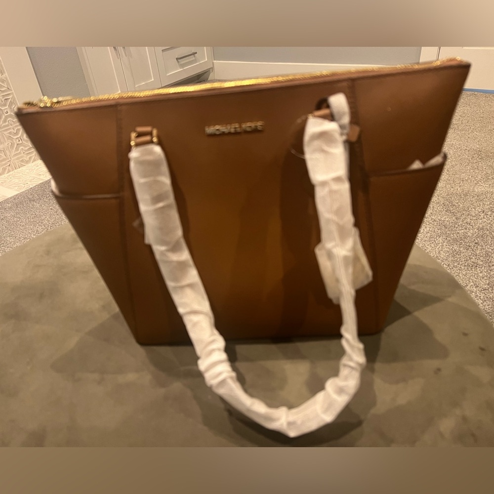 NWT Michael Kors brown leather tote